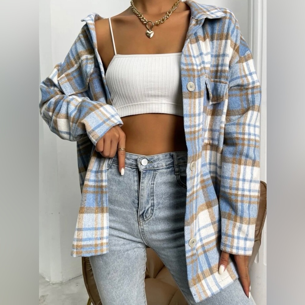 Xs Women’s Shacket Light blue, white, tan plaid, Brand new Button up